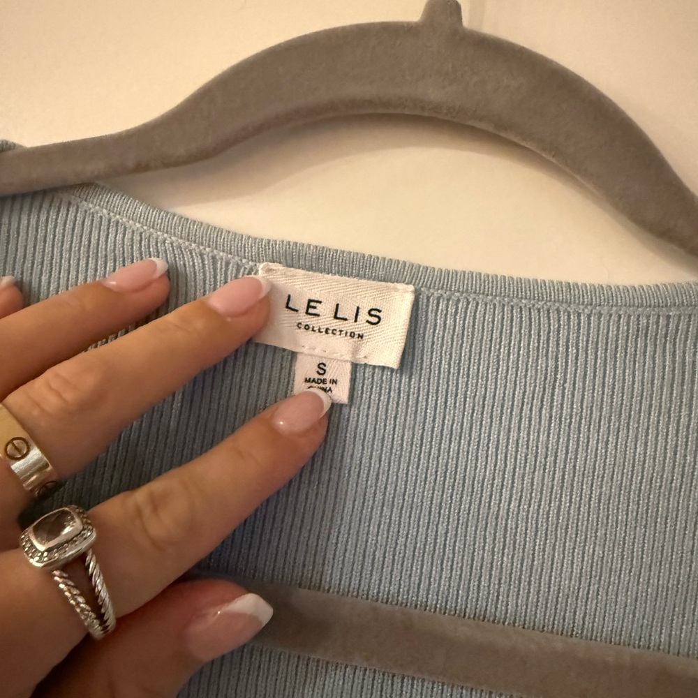 Le Lis Soft Blue Ribbed Top - Picture 4 of 4